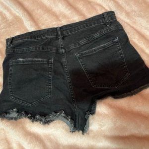 Forever21 - High waisted distressed black shorts - sz 30